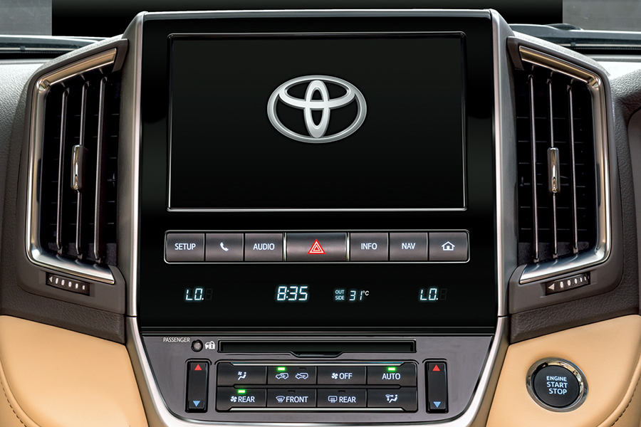 Toyota Land Cruiser Prado J120 Toyota Land Cruiser 2020-2021 radio upgrade
