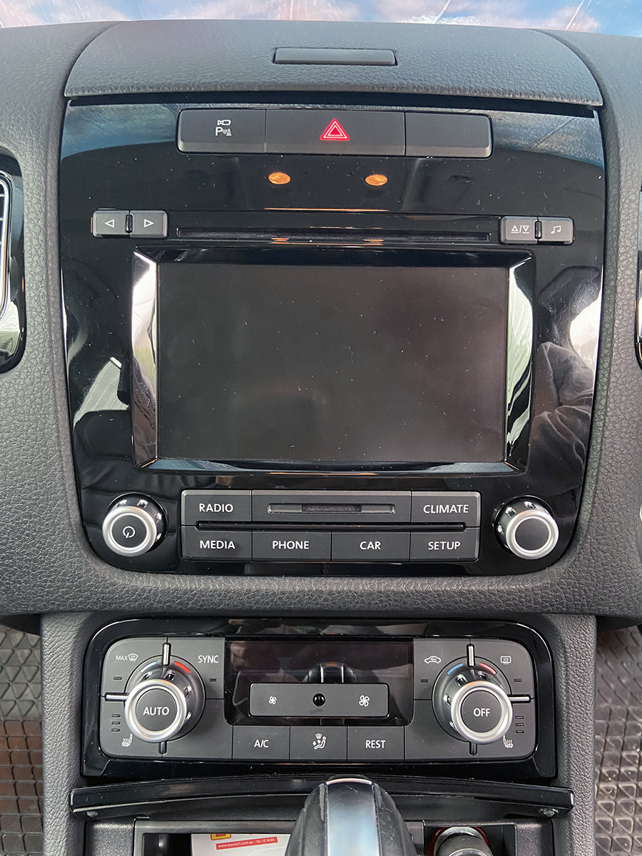 VW Touareg Aftermarket GPS Navigation Car Stereo (2011-2014)