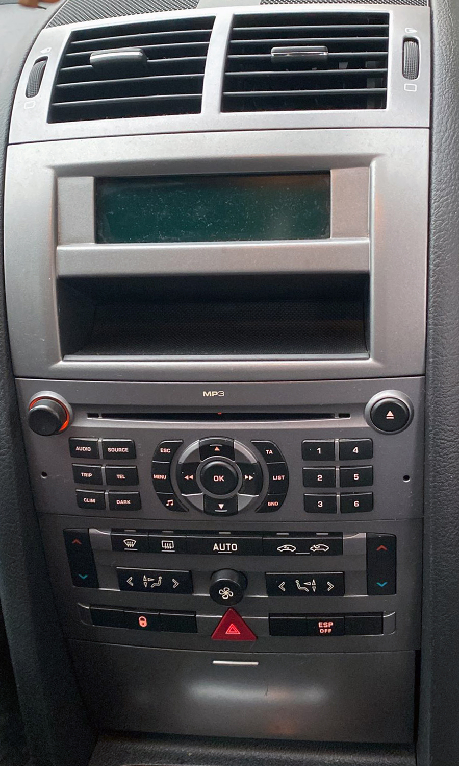 Peugeot 407 2004-2010 Aftermarket Radio Upgrade